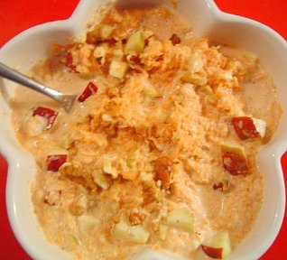 Mrkvový salát s jablky