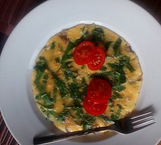 Vaječná omeleta (nejen) s medvědím česnekem