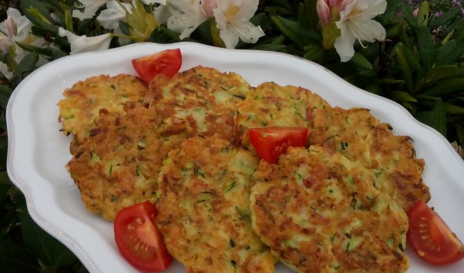 Cuketové placičky (nejen) s mozzarellou