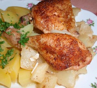 Kořeněné kuře na česnekovém patizonu