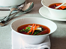 Zeleninová polévka s fazolkami