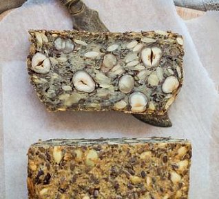 Ořechovo semínkový chléb