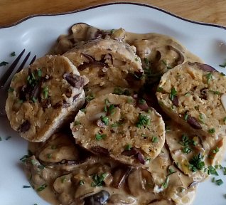 Houbové knedlíky z rohlíků