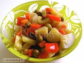 Zeleninová směs s okurkami