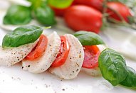 Italská kuchyně- předkrmy - salát Caprese
