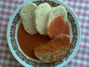 Paprikovo-rajská omáčka s paprikovou sekanou