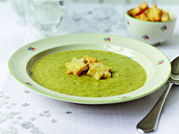 Štědrovečerní hrachová polévka