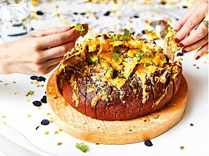 Trhací bochník se sýrem