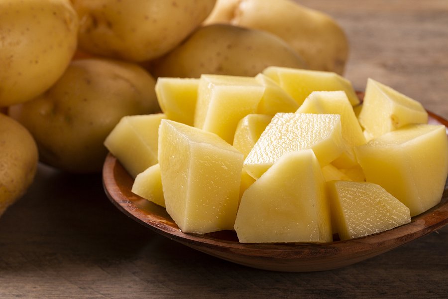 Krémová polévka s fazolkami a koprem