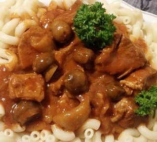 Guláš (nejen) se žampiony Guláš (nejen) se žampiony