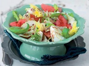 Italský melounový salát s mozzarellou