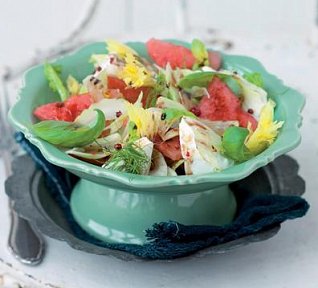 Italský melounový salát s mozzarellou