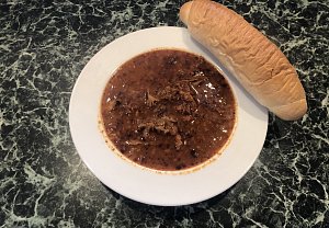 "Dršťková" polévka z kotrče (masáků, hlívy)