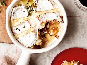 Domácí tartiflette (zapečené brambory se sýrem)