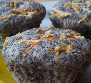 Makové muffiny s ovocem