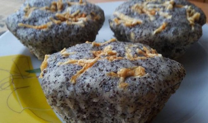 Makové muffiny s ovocem