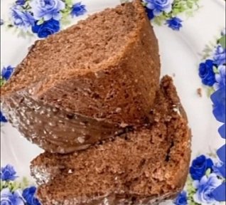 Perníková bábovka s čokoládou a kokosem