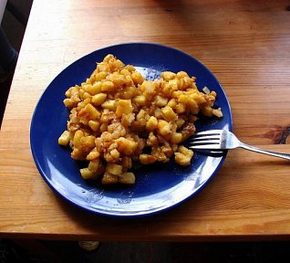 Levné a chutné cibulové brambory