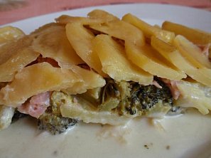 Gratinované brambory (nejen) s brokolicí