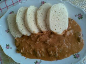 Poldiho zelný guláš