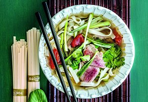 Asijská polévka s hovězím masem a nudlemi