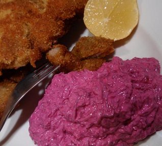 Dip z červené řepy