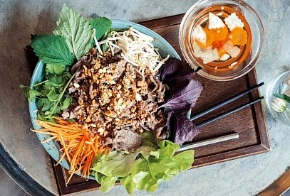 Bun Bo Nam Bo – Nudle s hovězím a zeleninou
