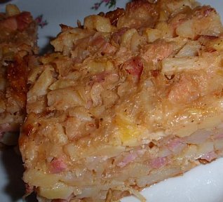 "Zelník" - brambory (nejen) se zelím zapečené "Zelník" - brambory (nejen) se zelím zapečené