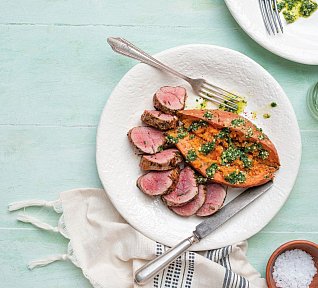 Panenka s batátem a pestem