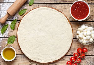 Pizza těsto z pizzerie