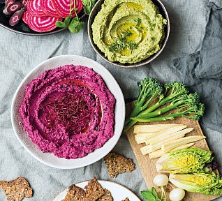 Hummus z červené řepy