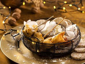 Mini rolky s banánem v kokosovém těstíčku