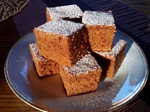 Kakaový koláč z kefíru (podmáslí) á la perník Kakaový koláč z kefíru (podmáslí) á la perník