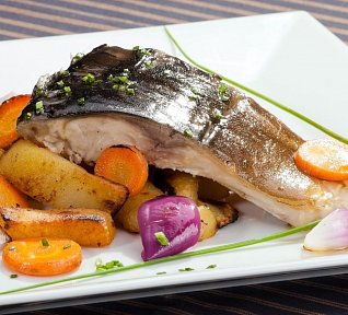 Kapr na zelenině a víně