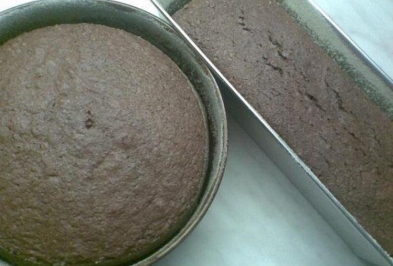 Vanilkový a kakaový krém na dorty, řezy, věnečky