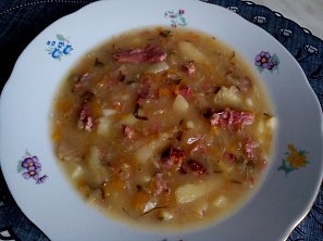 Zelňačka z uzených žeber Zelňačka z uzených žeber