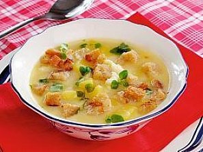 Pivní bramborová polévka