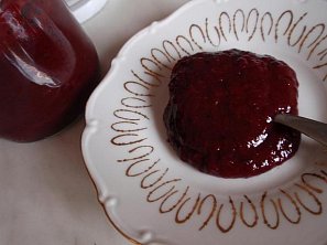 Švestkový rozvar (marmeláda) na koláče, vdolky, do buchet... Švestkový rozvar (marmeláda) na koláče, vdolky, do buchet...