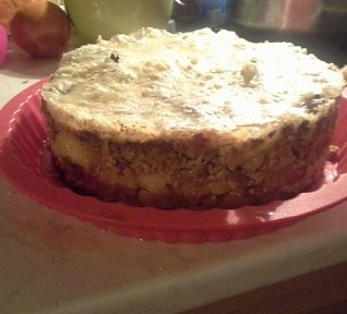 Zapečené brambory s mletým masem a rajčaty