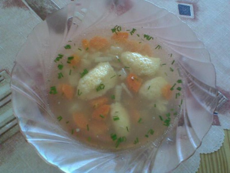 Zeleninová polévka s krupicovými noky