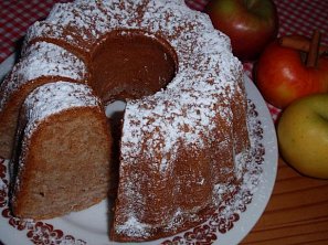Jablečná bábovka - vláčná Jablečná bábovka - vláčná