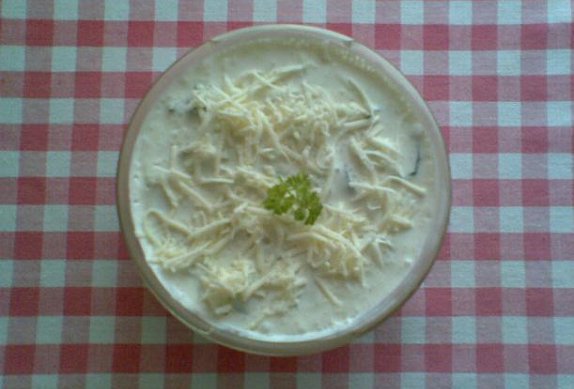 Okurkový salát s jogurtem a balkánským sýrem photo-0