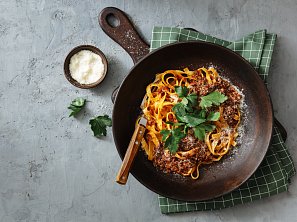 Linguine s italskou klobásou salsicciou