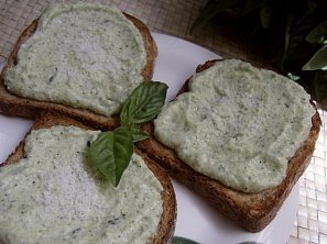 Jemná cuketová pomazánka s ricottou