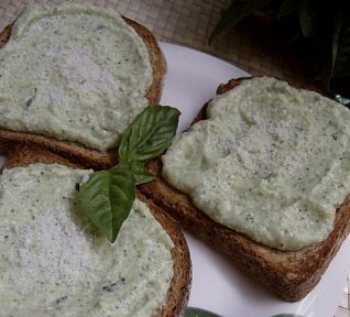 Jemná cuketová pomazánka s ricottou