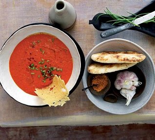 Ostrá papriková krémová polévka