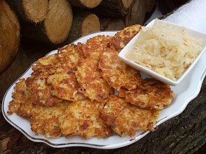 Zelňáky z kysaného zelí se sýrem