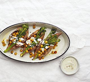 Batáty s cizrnou a brokolicí