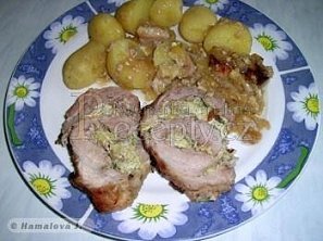 Vepřová roláda s cuketovou náplní