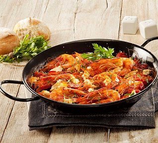 Saganaki s krevetami a sýrem Feta Saganaki s krevetami a sýrem Feta